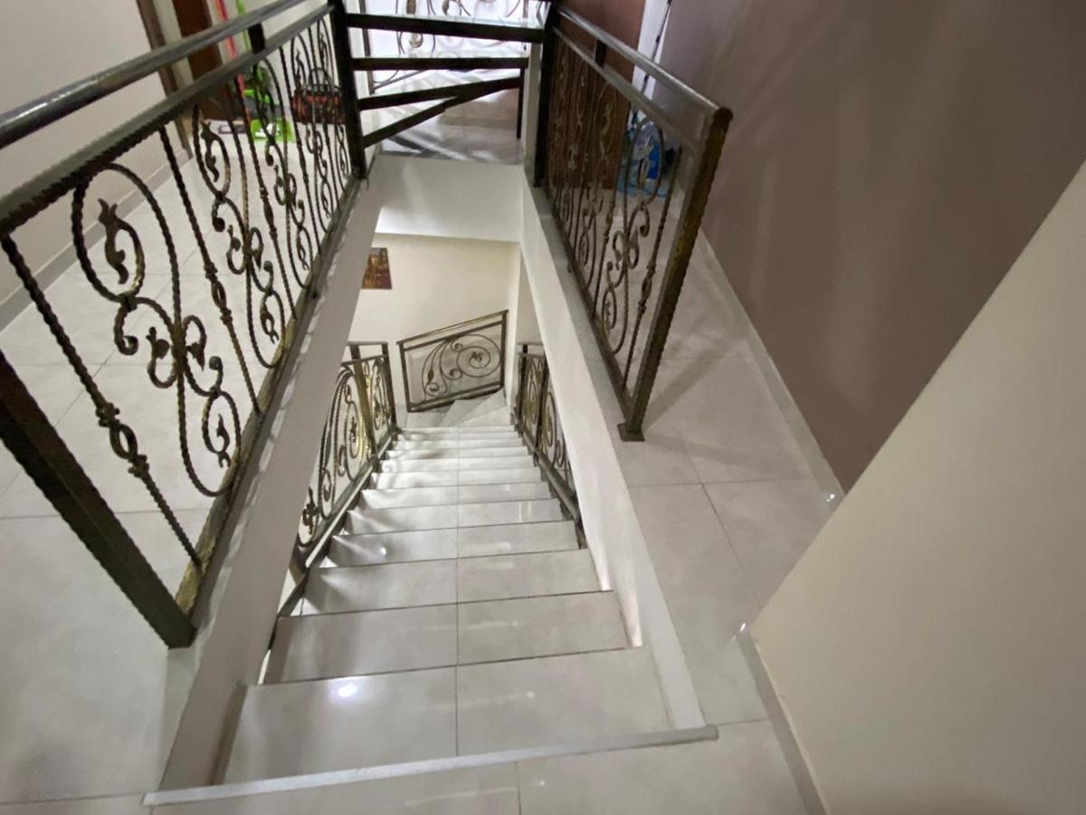 Hotel Terrace Тбілісі Екстер'єр фото